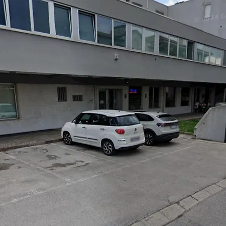 La Mar דירה ספינאה